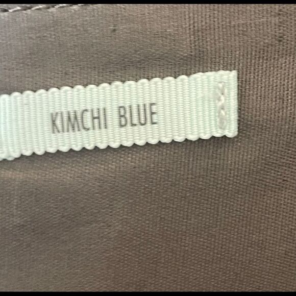 Kimichi Blue UO clutch with tassel NWT - Picture 9 of 12